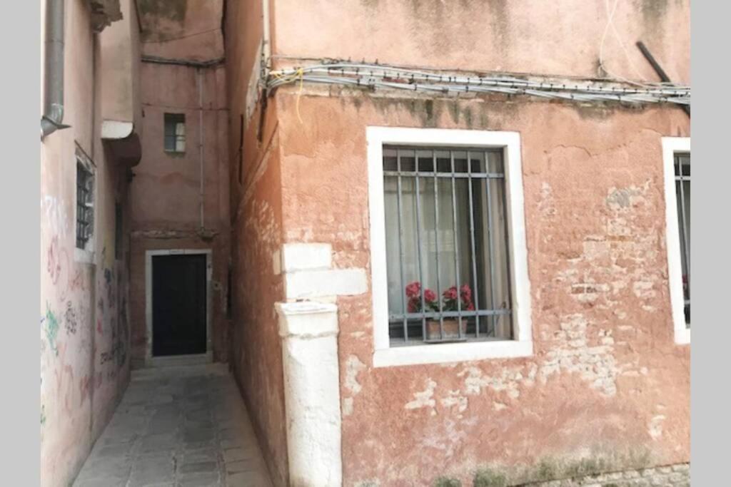 Appartamento Tipico Con Corte Privata Venedig Exterior foto