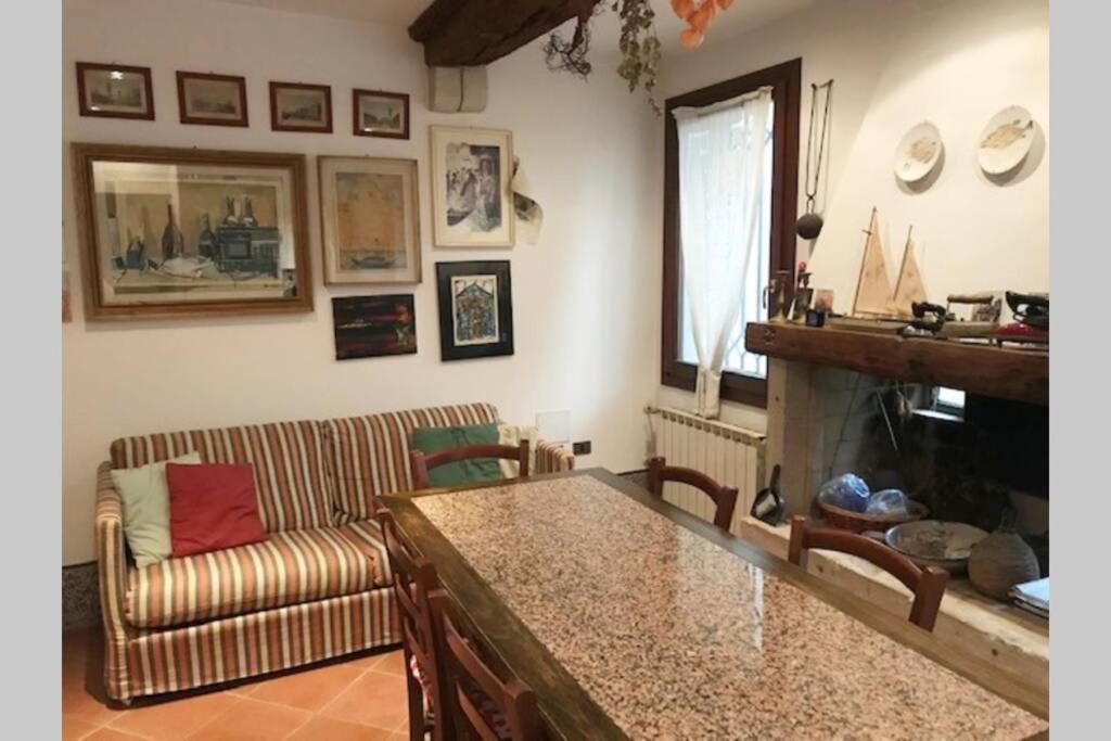 Appartamento Tipico Con Corte Privata Venedig Exterior foto